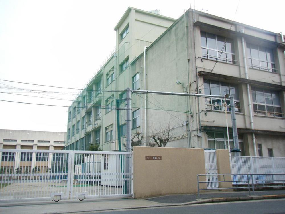 Primary school. 522m to Osaka Municipal Sekime Elementary School