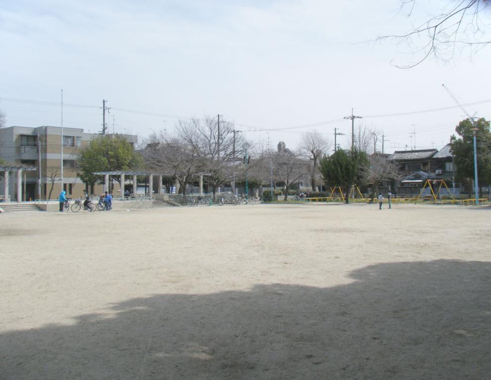 Other.  [Surrounding facilities]  Shinmori Central Park