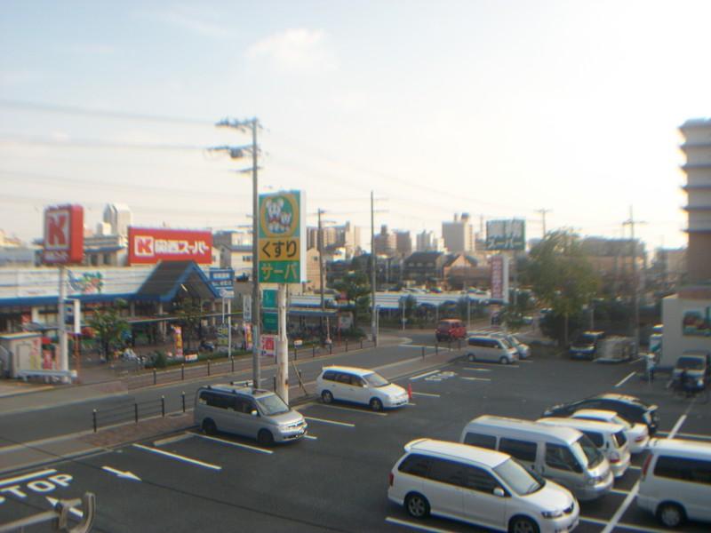 View photos from the dwelling unit. View from the site (November 2013) Shooting