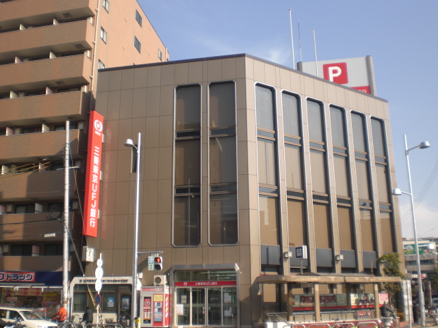 Bank. 215m to Bank of Tokyo-Mitsubishi UFJ Joto Branch (Bank)
