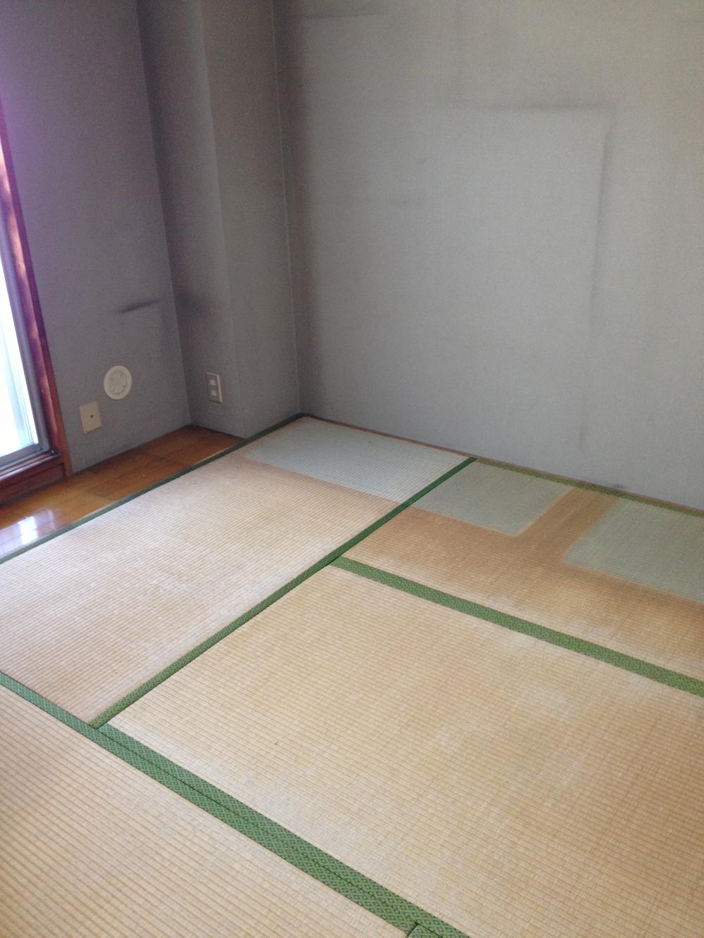 Non-living room. Indoor (12 May 2013) Shooting