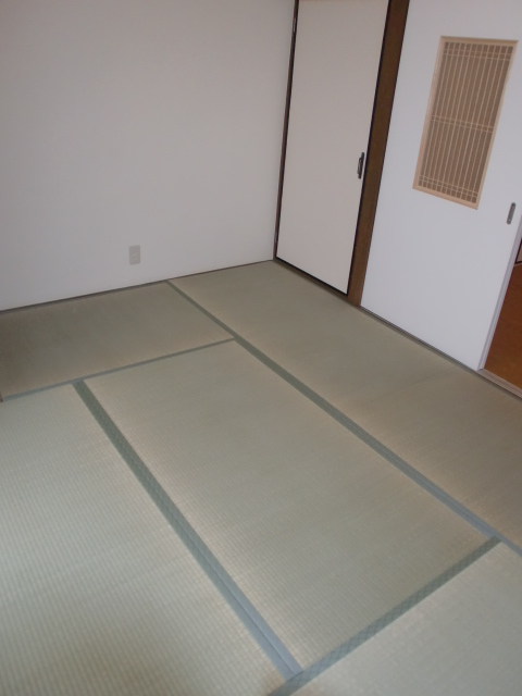 Living and room. Japanese-style room 6 Pledge