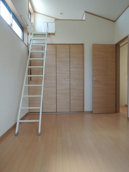 Non-living room. 3 Kaiyoshitsu 4.5 Pledge. This loft is I'm good