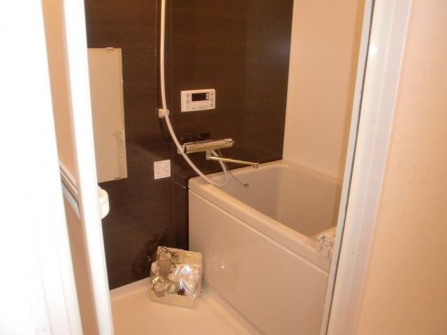 Bathroom.  ■ It is the bathroom of the new