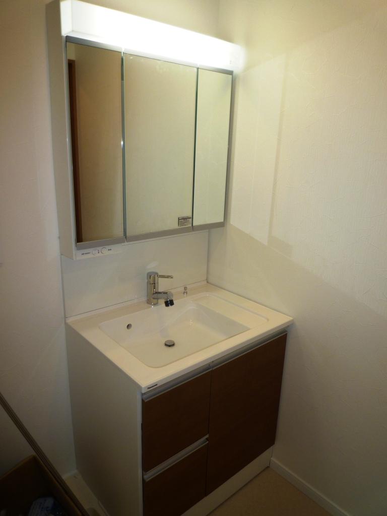 Wash basin, toilet. Same specifications photo (washbasin ・ Washroom)