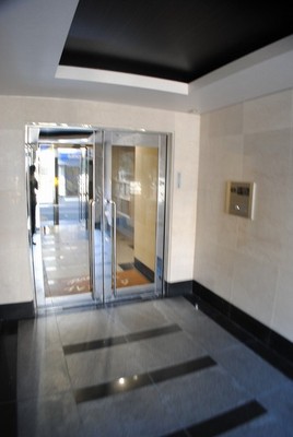 Other common areas. Entrance with auto-lock