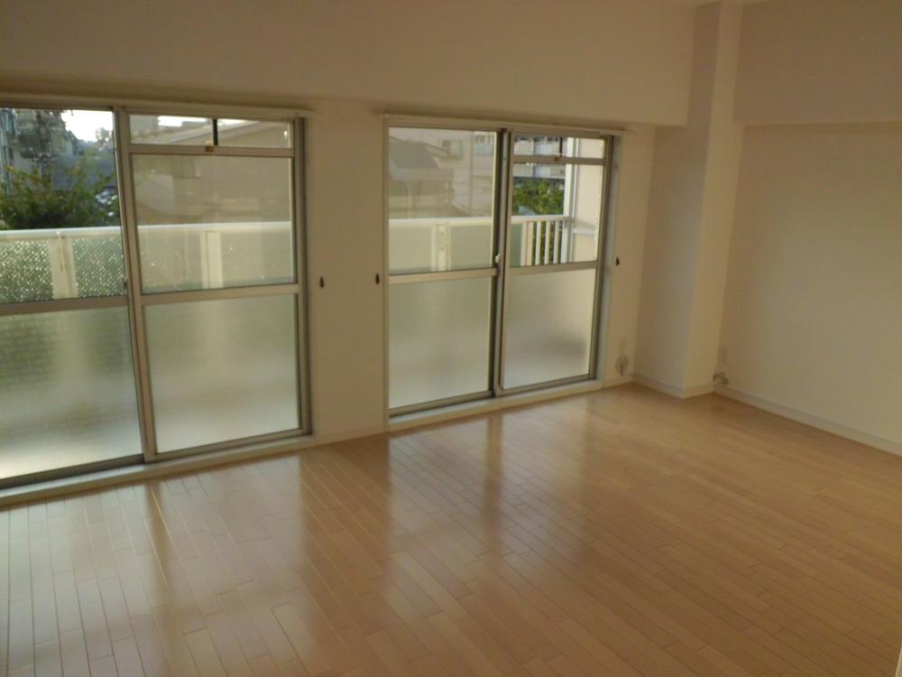 Living. Very large living room is a must see!