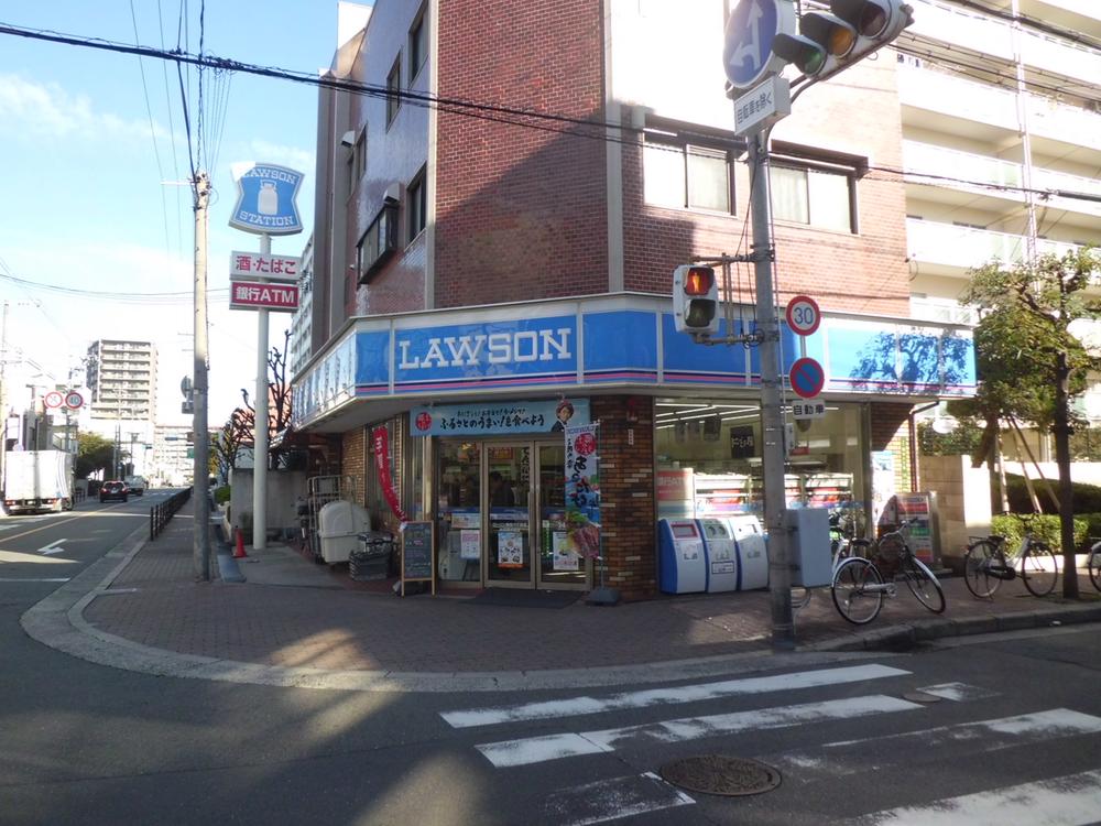 Other local. Convenience store Lawson