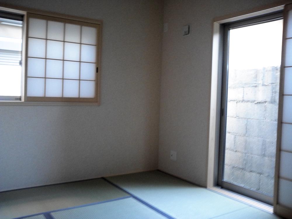 Non-living room. It is relaxing slowly Japanese-style room