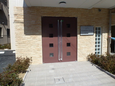 Other common areas. Auto entrance with lock