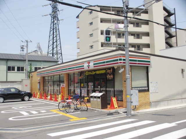 Convenience store. Seven-Eleven Osaka growth 2-chome up (convenience store) 308m