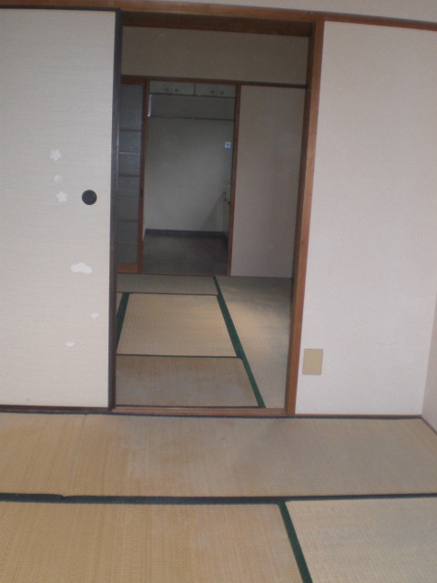 Living and room. It has been put out tatami good taste