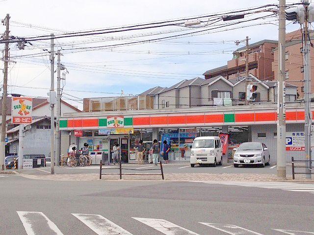 Convenience store. 155m until Thanksgiving Shigitahigashi shop