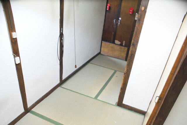 Other room space. Goodness of the tatami has come out ☆ 