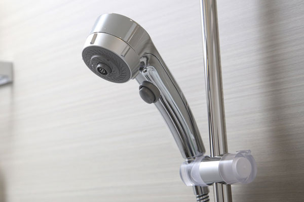 Bathing-wash room.  [Wonder beat click shower (with waterproof switch)] Adopt a shower faucet with massage effect in the cozy stimulated by its own rotary nozzle. On the shower ・ Off one-touch at hand of a button. Also leads to water-saving so frequently can be waterproof (same specifications)