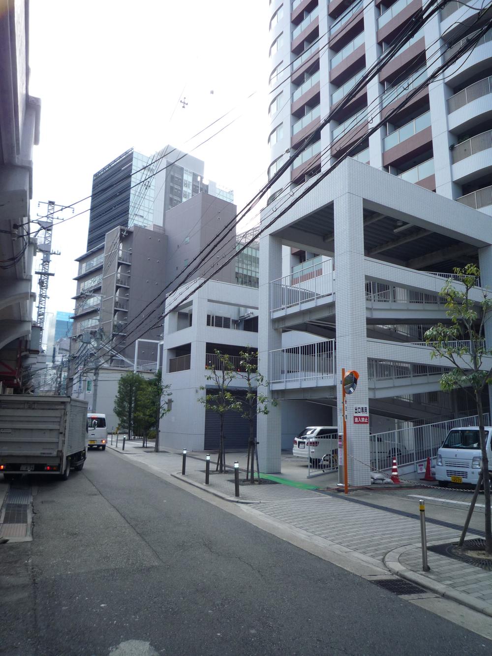 Local appearance photo. Parking on the site east ・ There is such as bicycle parking.