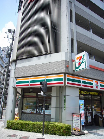 Convenience store. Seven-Eleven Osaka concentric 2-chome up (convenience store) 81m