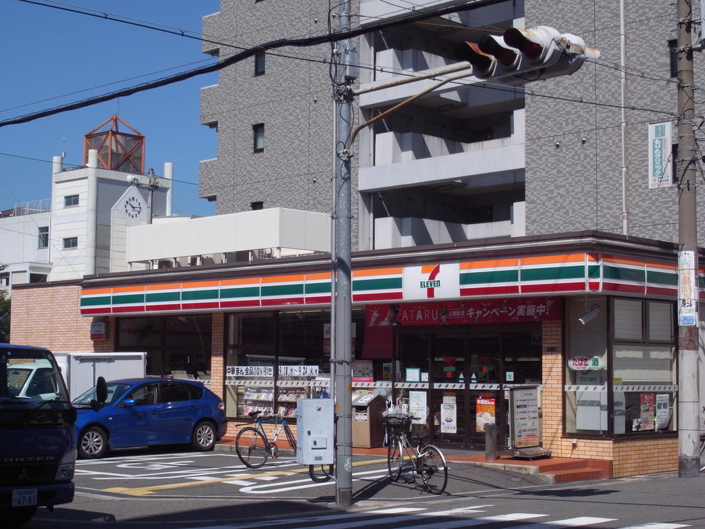 Convenience store. Seven-Eleven Osaka Honjonishi 2-chome up (convenience store) 80m