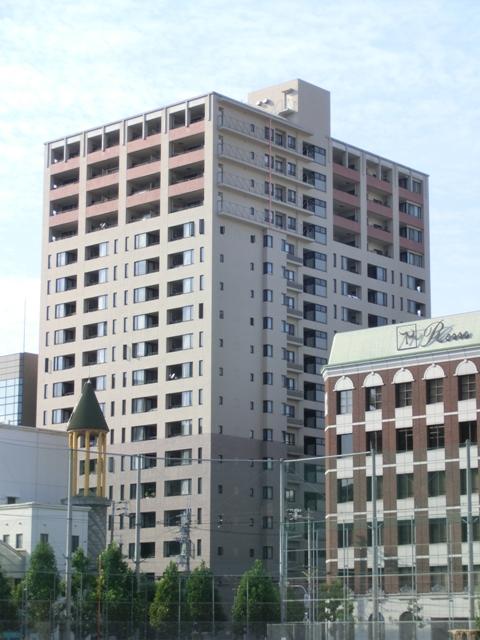 Local appearance photo. February 1999 construction!