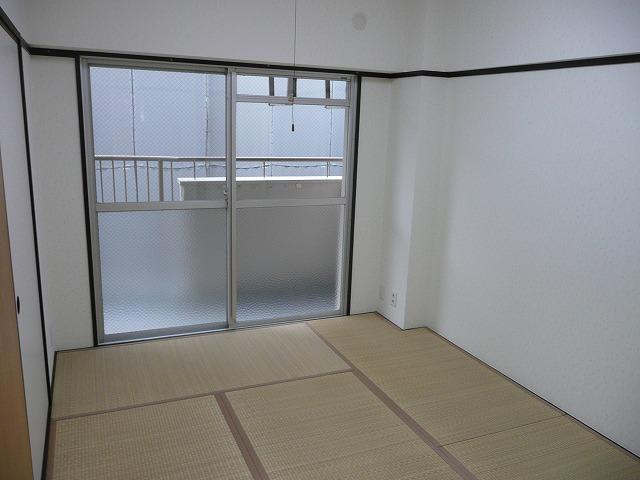 Non-living room. 6 Pledge of Japanese-style room of the start of light