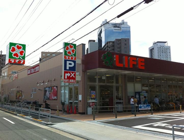 Supermarket. Life Oyodonaka store up to 12-minute walk from the 948m life Oyodonaka shop