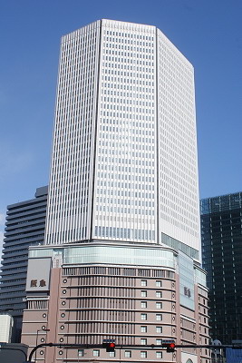 Shopping centre. Hankyu Department Store until the (shopping center) 500m