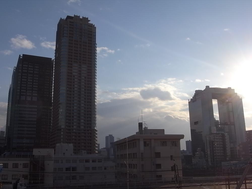View photos from the dwelling unit. It spreads Grand Front Osaka and Sky Building in front of the eye ☆