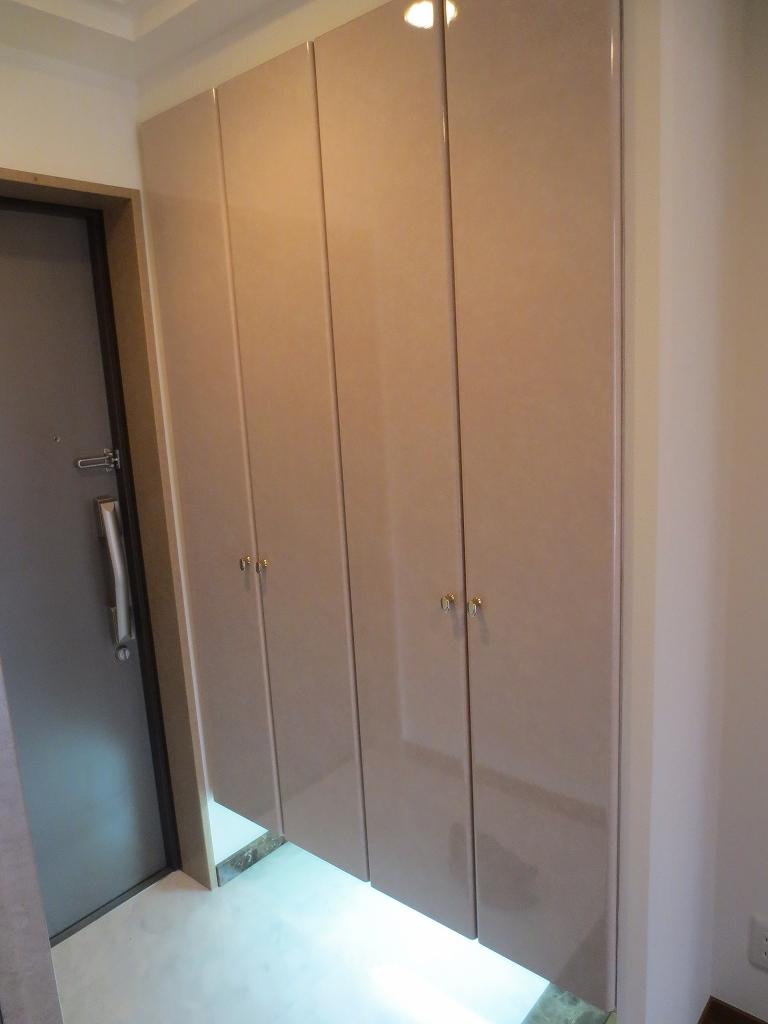 Receipt. It is also easy storage of shoes in the shoes cloak of entrance before a large-capacity!