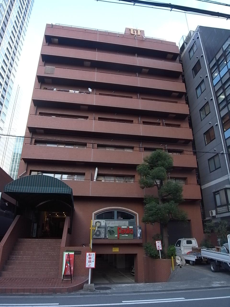 Local appearance photo. Appearance when viewed from the side