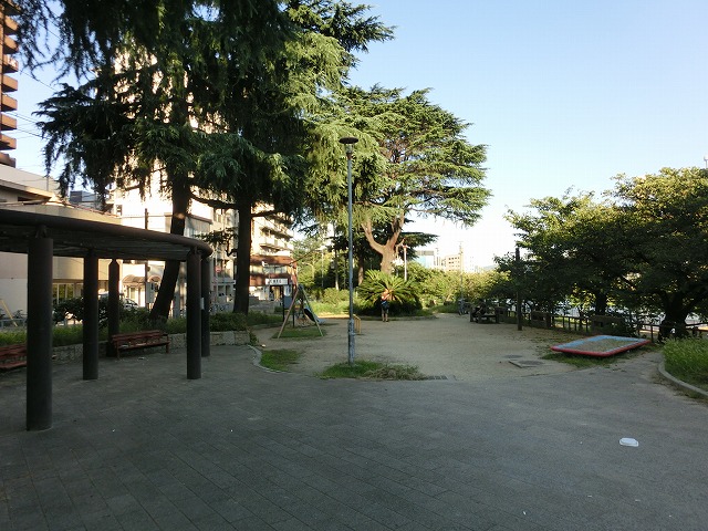 park. 566m to the south Tenma park (park)