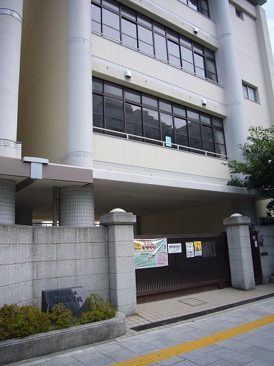 Primary school. 450m to Osaka Municipal Horikawa elementary school (elementary school)