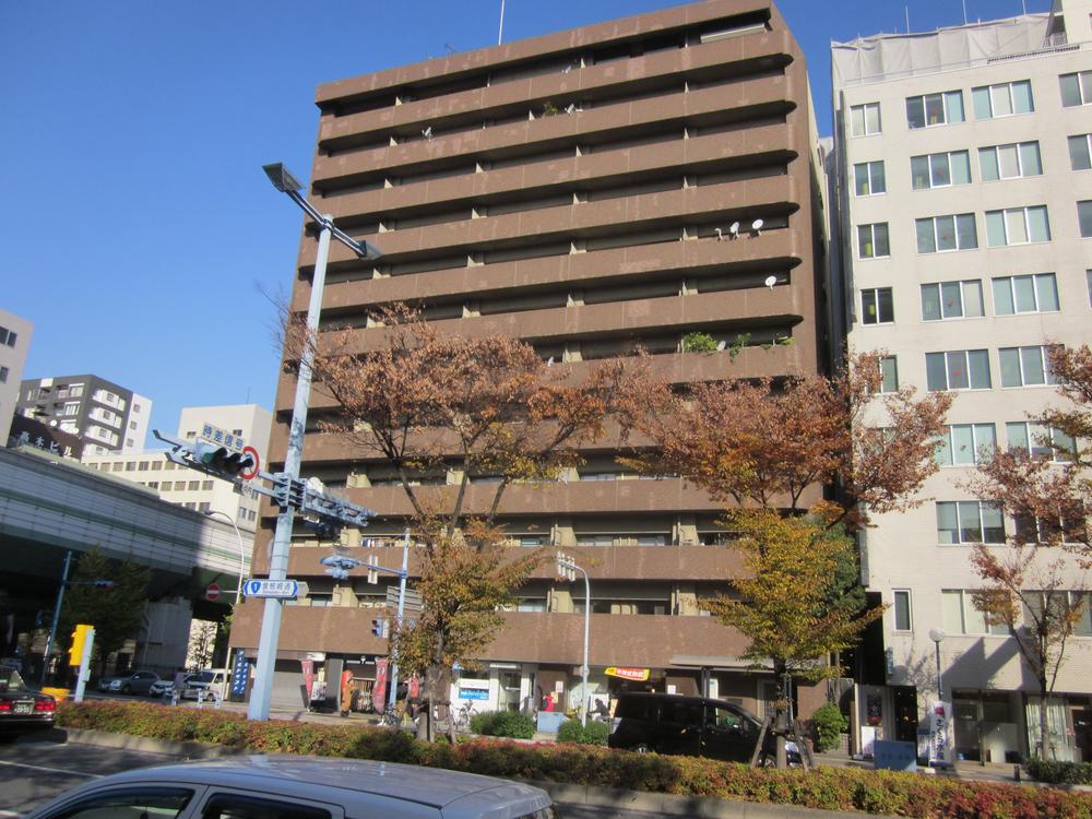 Local appearance photo. Mansion appearance