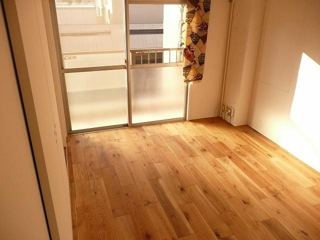 Non-living room. Fururino base has been Western-style