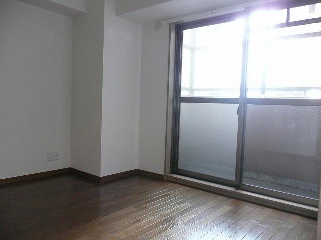 Osaka-shi, Osaka, Kita-ku, Tenjinbashi 1