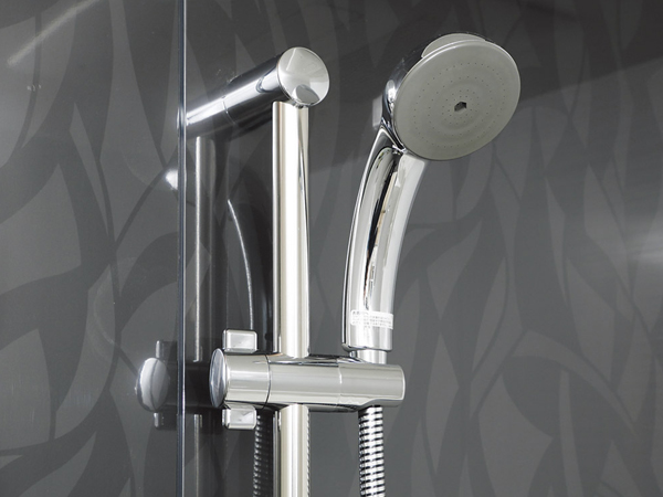 Bathing-wash room.  [Slide bar shower faucet] Shower Faucets metal tone design is beautiful. A slide with a bar that can be adjusted freely height (same specifications)