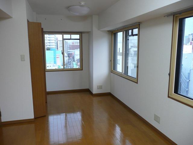 Non-living room. 10 Pledge more Western-style. You can enjoy scary higher view