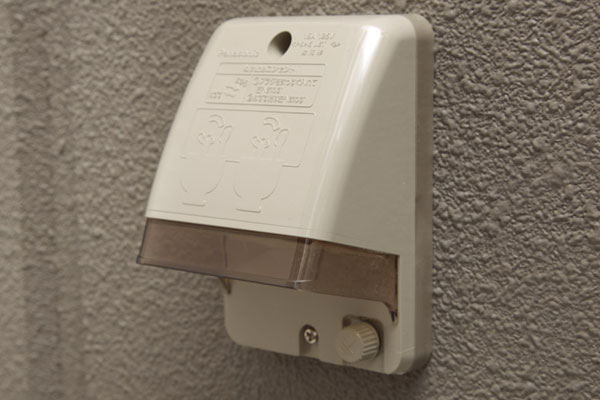 balcony ・ terrace ・ Private garden.  [Waterproof outlet] So that the lighting fixtures and appliances can be used even on the balcony, Waterproof type of electrical outlets have been installed (same specifications)