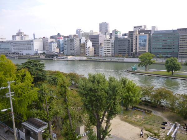 View photos from the dwelling unit. Nakanoshima you can view from the balcony.