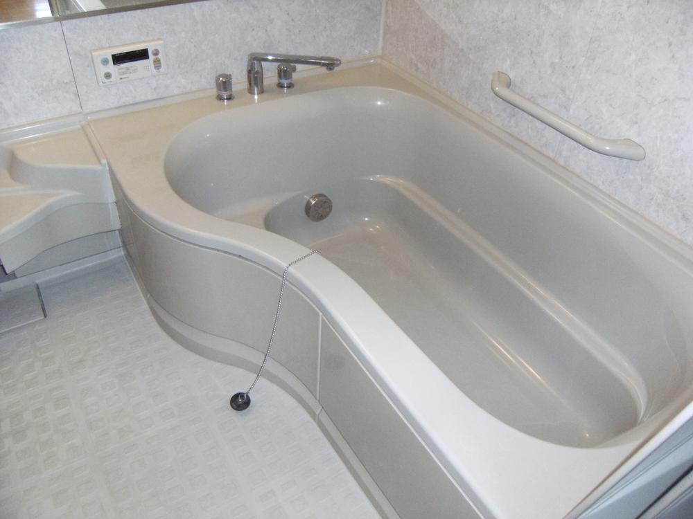 Bathroom. Indoor (12 May 2013) Shooting