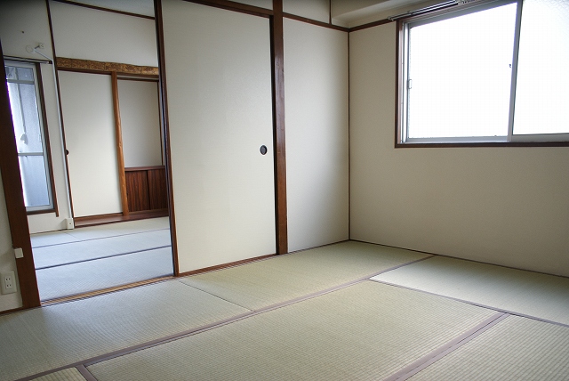Other room space. Spacious Japanese-style !!!