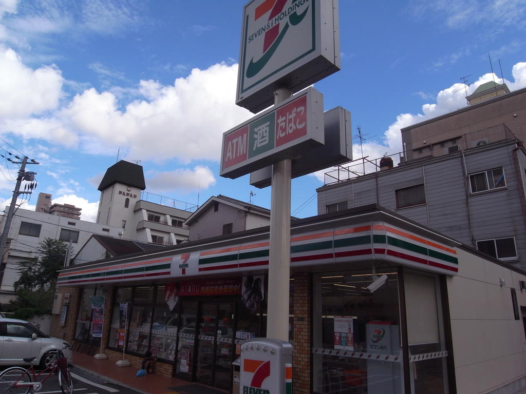 Convenience store. Seven-Eleven Osaka Tenjinbashi 8-chome up (convenience store) 163m