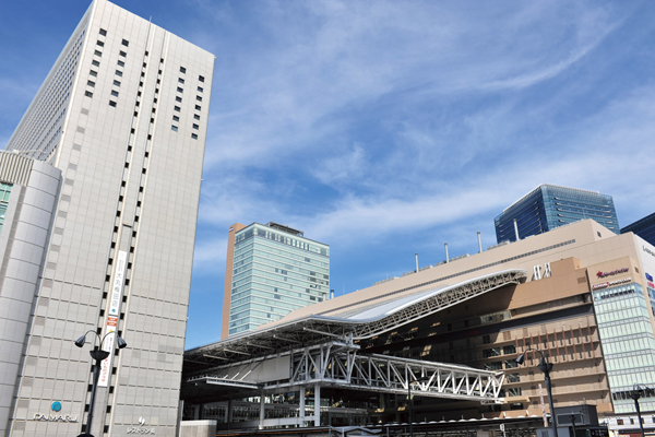 Surrounding environment. JR Osaka Station (a 15-minute walk ・ About 1200m)