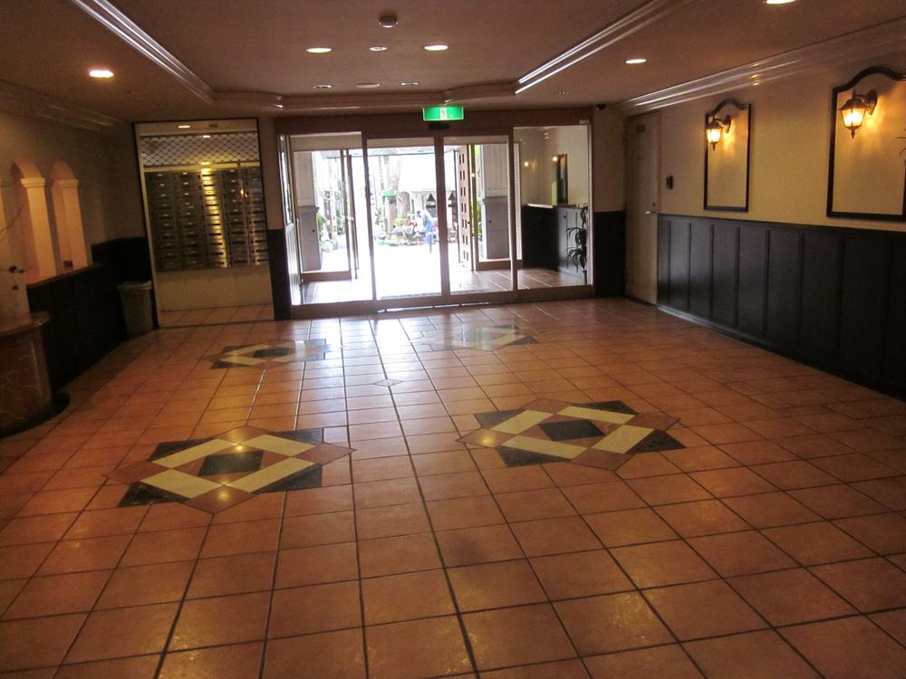 Entrance. Entrance hall