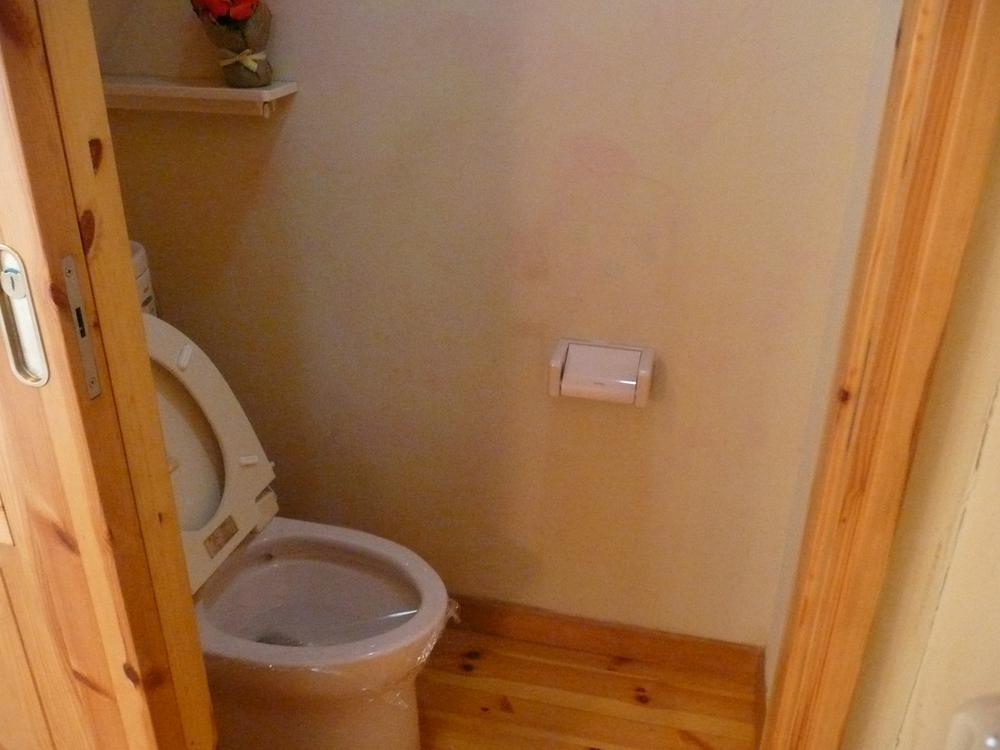 Toilet. (December 2013) Shooting