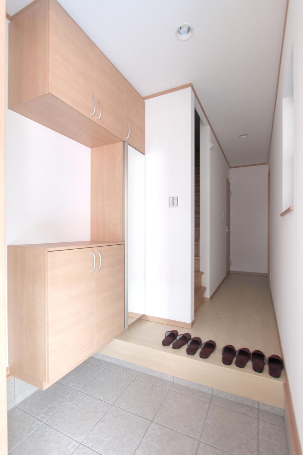 Entrance. ◆ Entrance