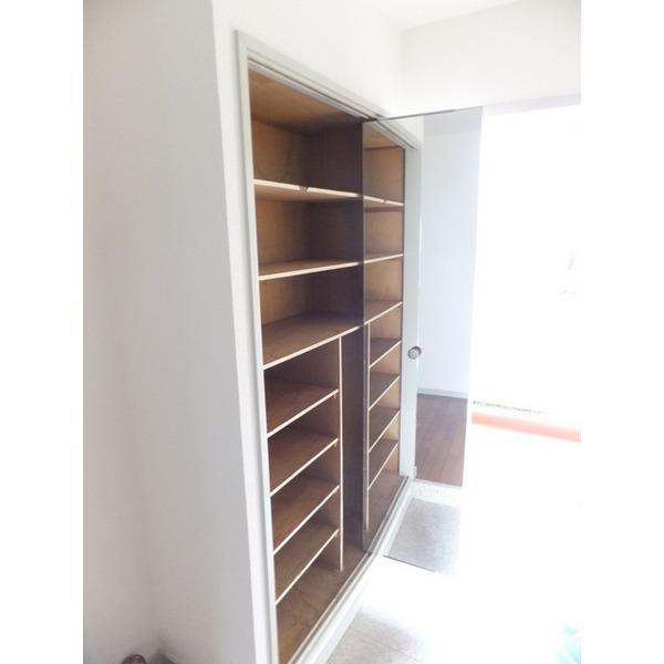 Receipt. Shoes BOX large capacity