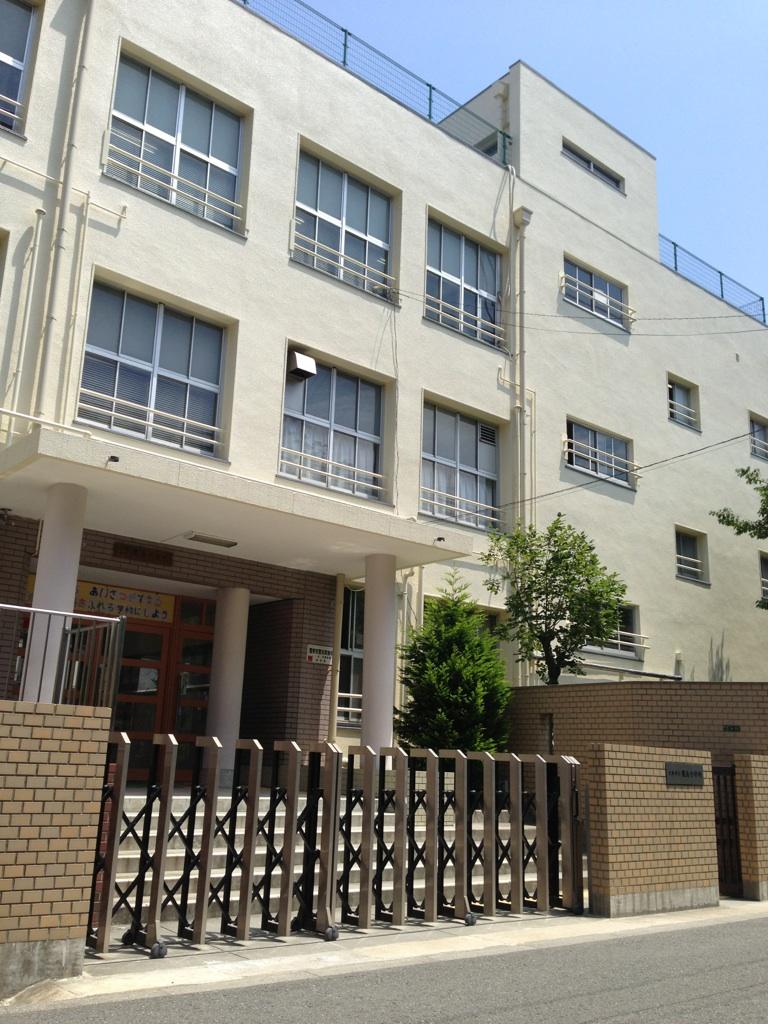 Primary school. 189m to Osaka Municipal Torishima Elementary School