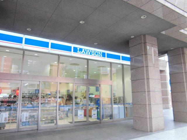 Convenience store. 187m until Lawson Hotel Keihan Universal Tower store