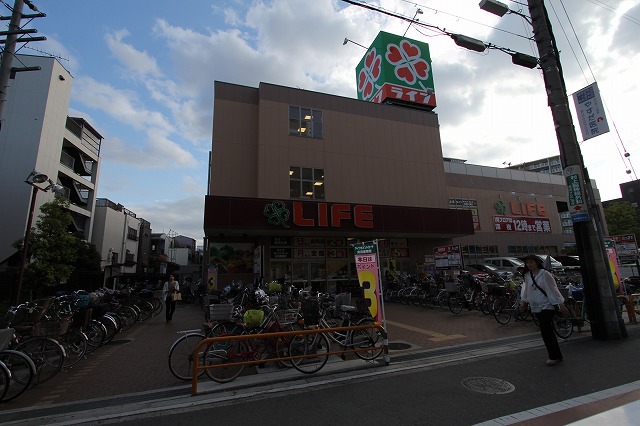 Supermarket. 753m up to life Nishikujo store (Super)