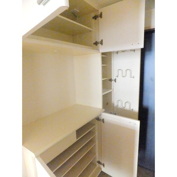 Receipt. Large capacity shoes BOX